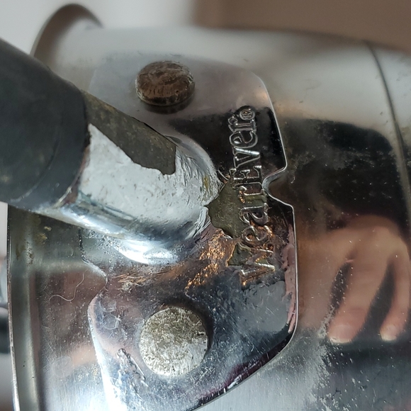 Wear Ever 1 Quart Stainless Steel Saucepan Pot/Pan Pour Spout Straining Lid - Picture 5 of 7